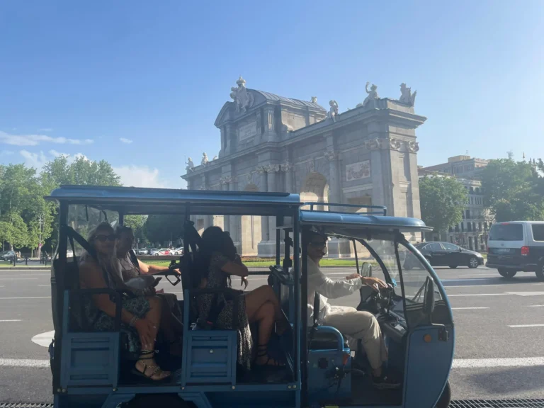 tuk alcala cerca
