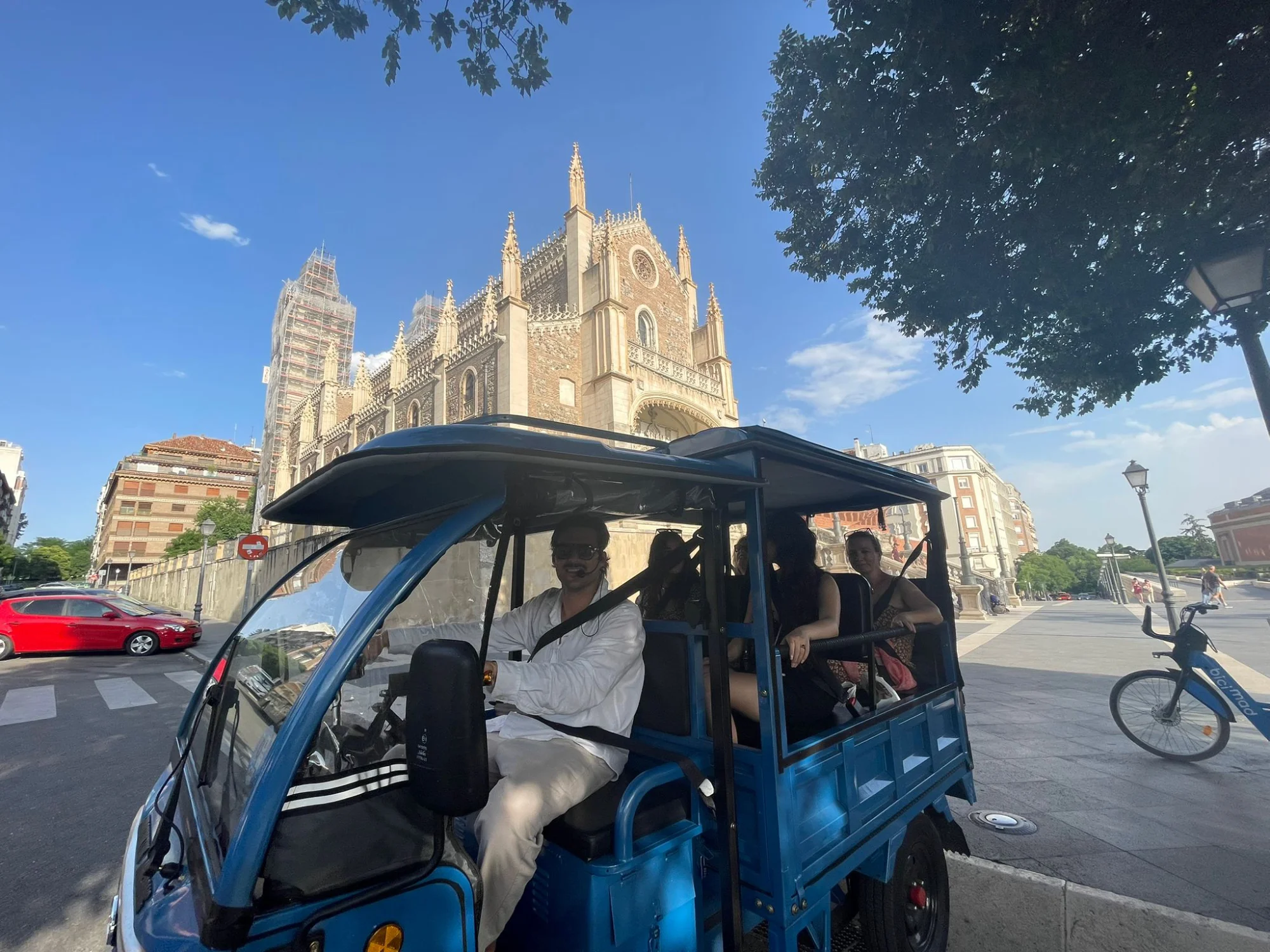 tuk-jeronimos